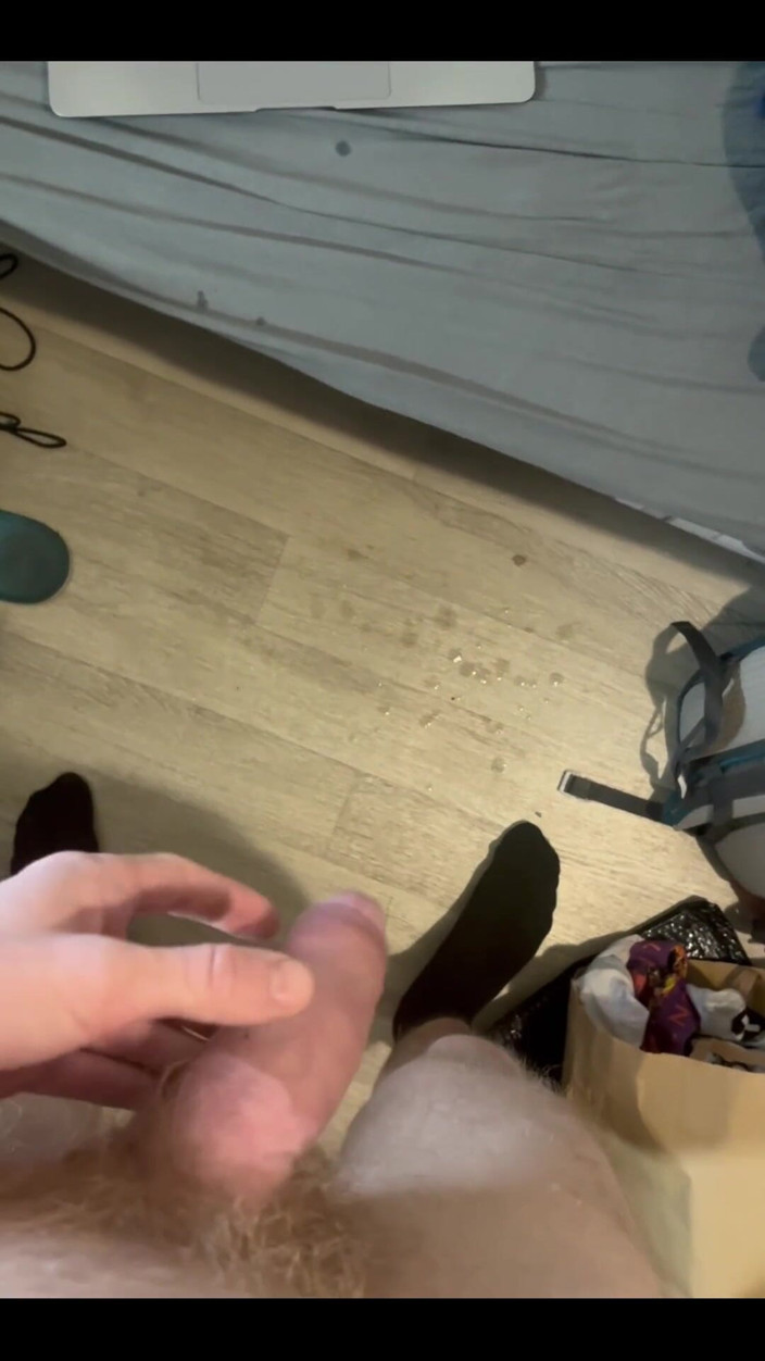 Johnny69227: Twink Szarpie Się. Hardcore Masturbacja