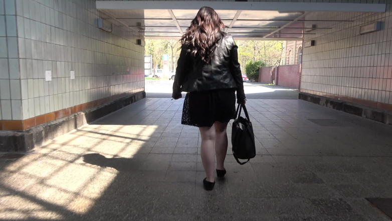 German amateur - 100% German hardcore videos: Fat German Slut Loves Pissing in Public