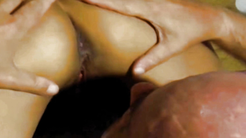 ADAMANDEVE: Eating delicious pussy
