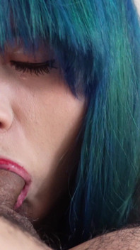 Blue Haired Punk ssie kutasa