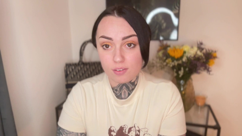 Miss Valentina: Femminuccie vengono in mutandine JOI