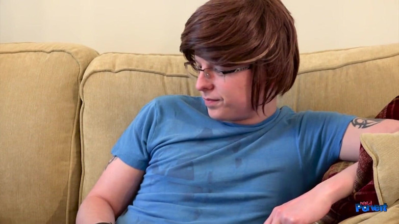 Nerd Pervert: Chantelle Coleman - Cock Suck Cash in