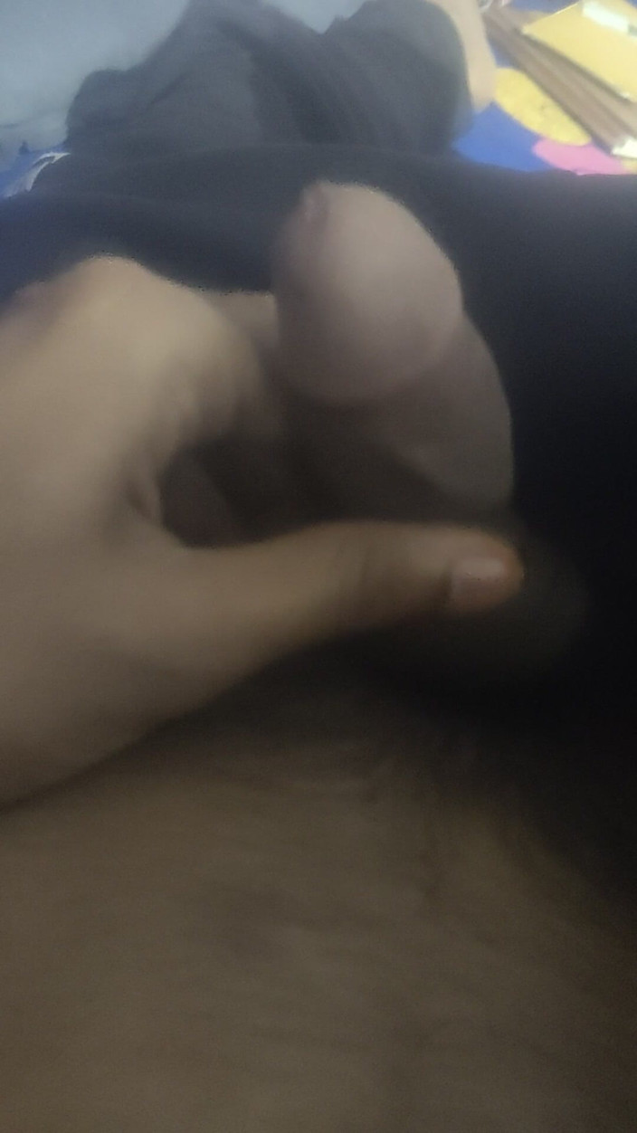 Gigolo Tv: Ada yang bisa memuaskan dahagaku?