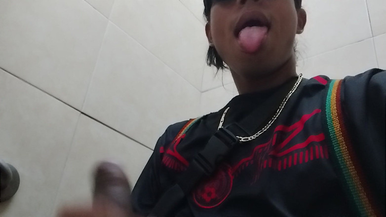 AlexAlejandro13: Daddy in Public Bathroom