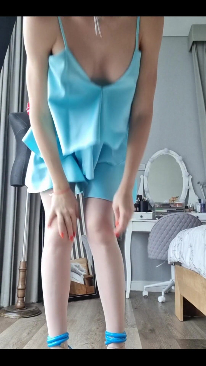 Angel The Dreamgirl: nili poshaak