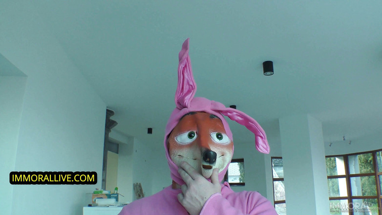 Immoral POV: Evil Easter bunny प्राकृतिक बड़े स्तनों वाली कमसिन की गांड में वीर्य देती है!