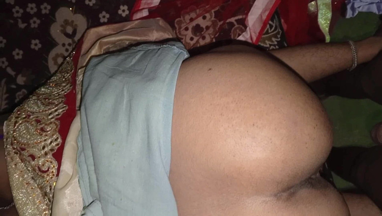 Amrita for you: Abang tiri india yang super hot dan adik tirinya lagi...