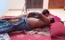 Desi palace: Rekaman seks gadis desa