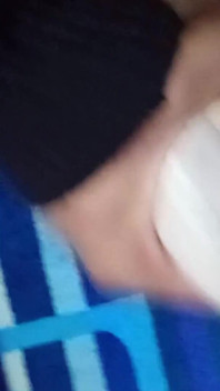 Masturbace v sousedově spodním prádle