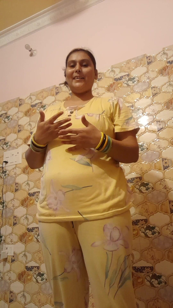 Puja555: Puja Bhabhi