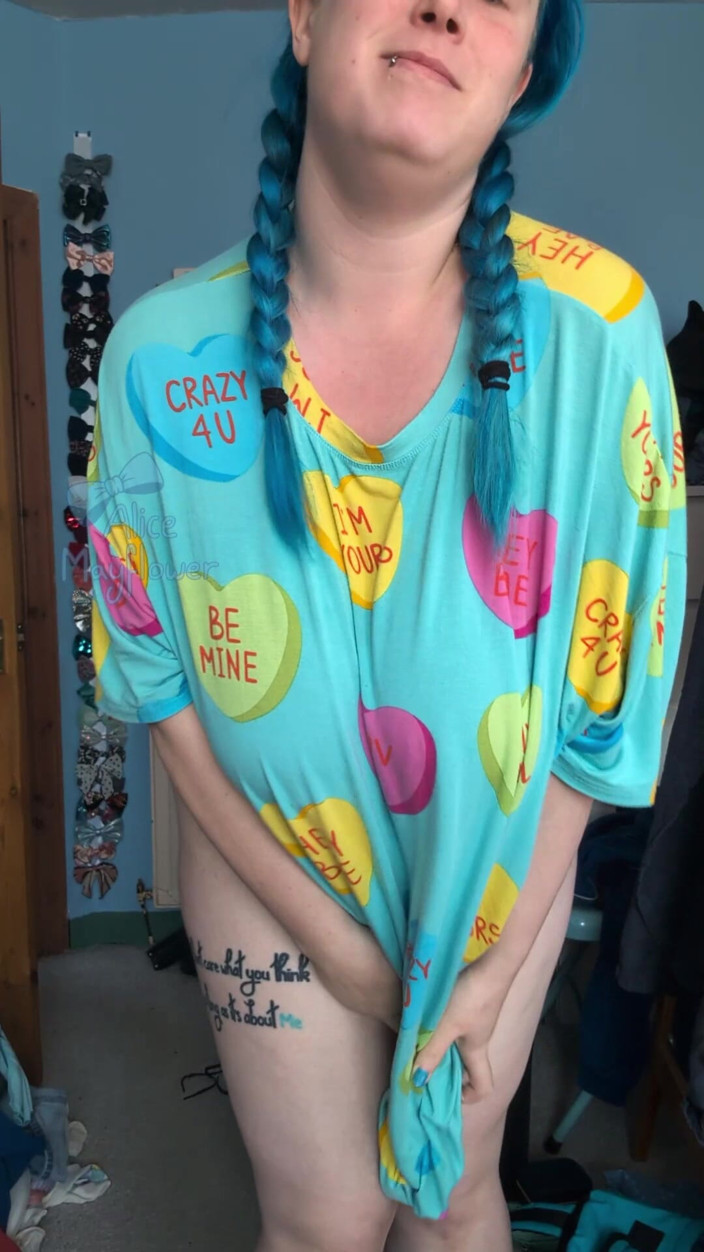 Alice_Mayflower_Scottish: Velmi pohnutá prdel po péči - Sólo holka