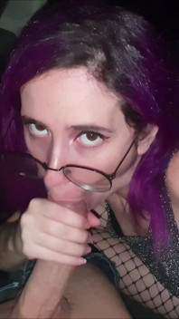 Blowjob in the Car!