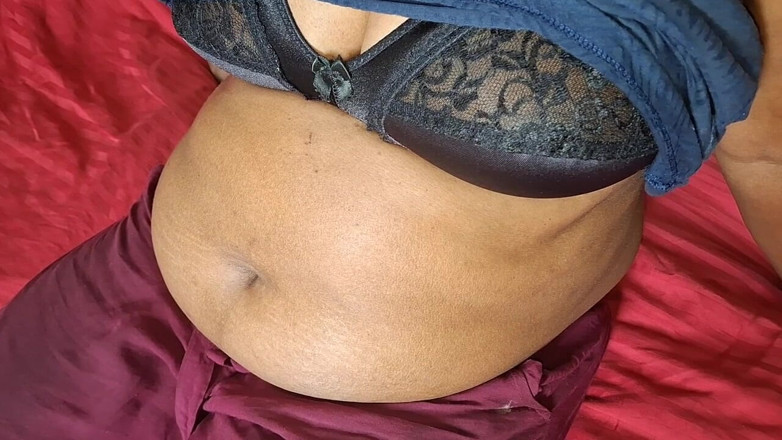 Teena New: La miLF asiatica non può resistere al bisogno di un...