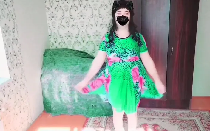 Kitty_Cross: Green Dress as a Christmas Tree Sexy Ladyboy Dress Hot...