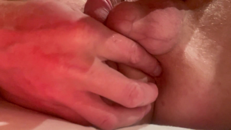 Nlporn: Dutch skinny playing with skinny ass