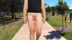 Lucas Nathan King: Exhibicionistická procházka s prstenem na penis