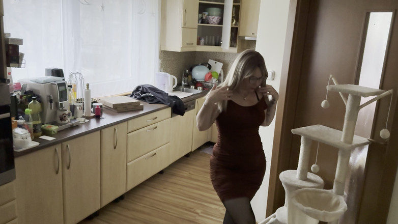 Christy X Taylor: The Hot Wife Ordered Pizza Again, Fucked Him Hard and...