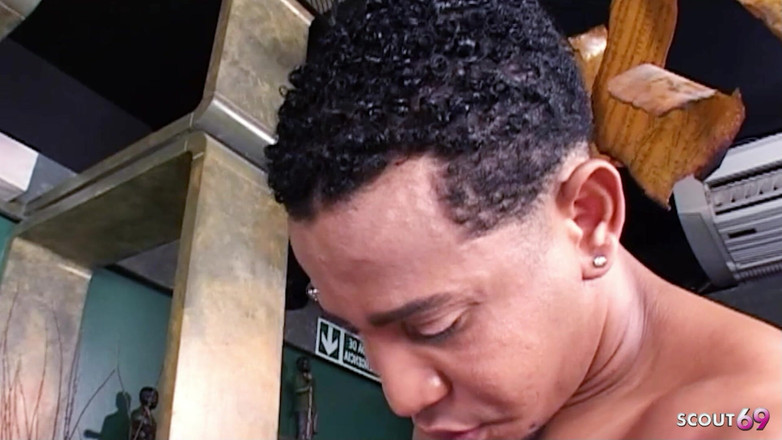 Shemale TS Collection: Magrinha latina garoto fode quente loira sexy travesti anal