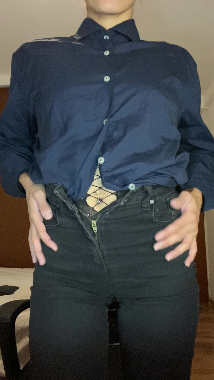 Lynn Scream: Secretaria Putita Alivia Infaliblemente El Estrés De Su Jefe