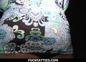 Fuck Fatties: Lady Snow got help and gets fucked in gas station