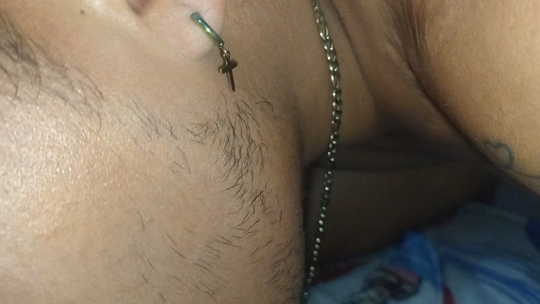 AngyAmazon: मेरे बड़े काले लंड वाले बैल का मोटा लंड मुझे मिशनरी शैली में गहराई तक चोदता है