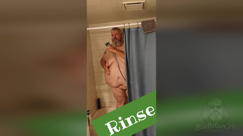 BigBiGiy29: Cewek sange ini lagi mandi bareng aku saat lagi mandi...