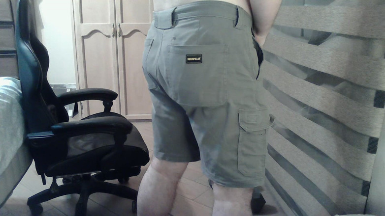 Himbo_Fox: Genuflexiuni musculoase fără lenjerie