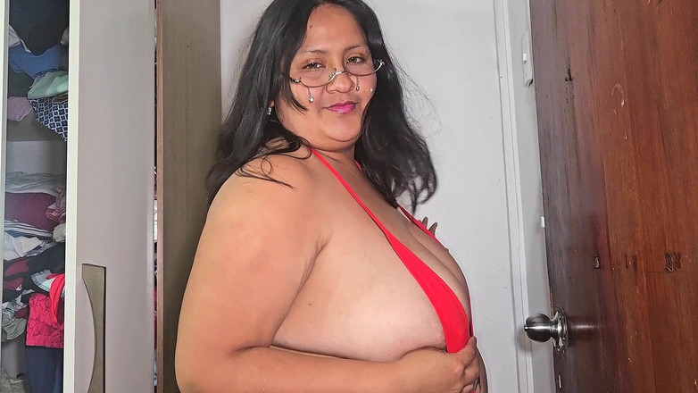 Latin Rain: Încercarea bikinilor