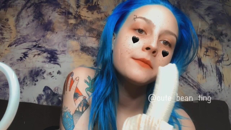 Alice Bean: Banana Tease