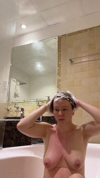 SweetLucy96: Seni sinirlendirmeme izin verir misin?
