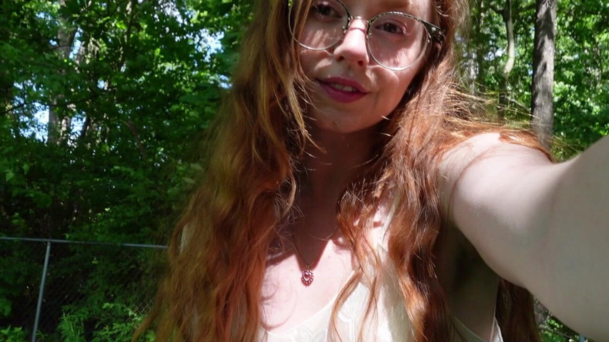 Squirting in a Forest (MandyFrizzle)