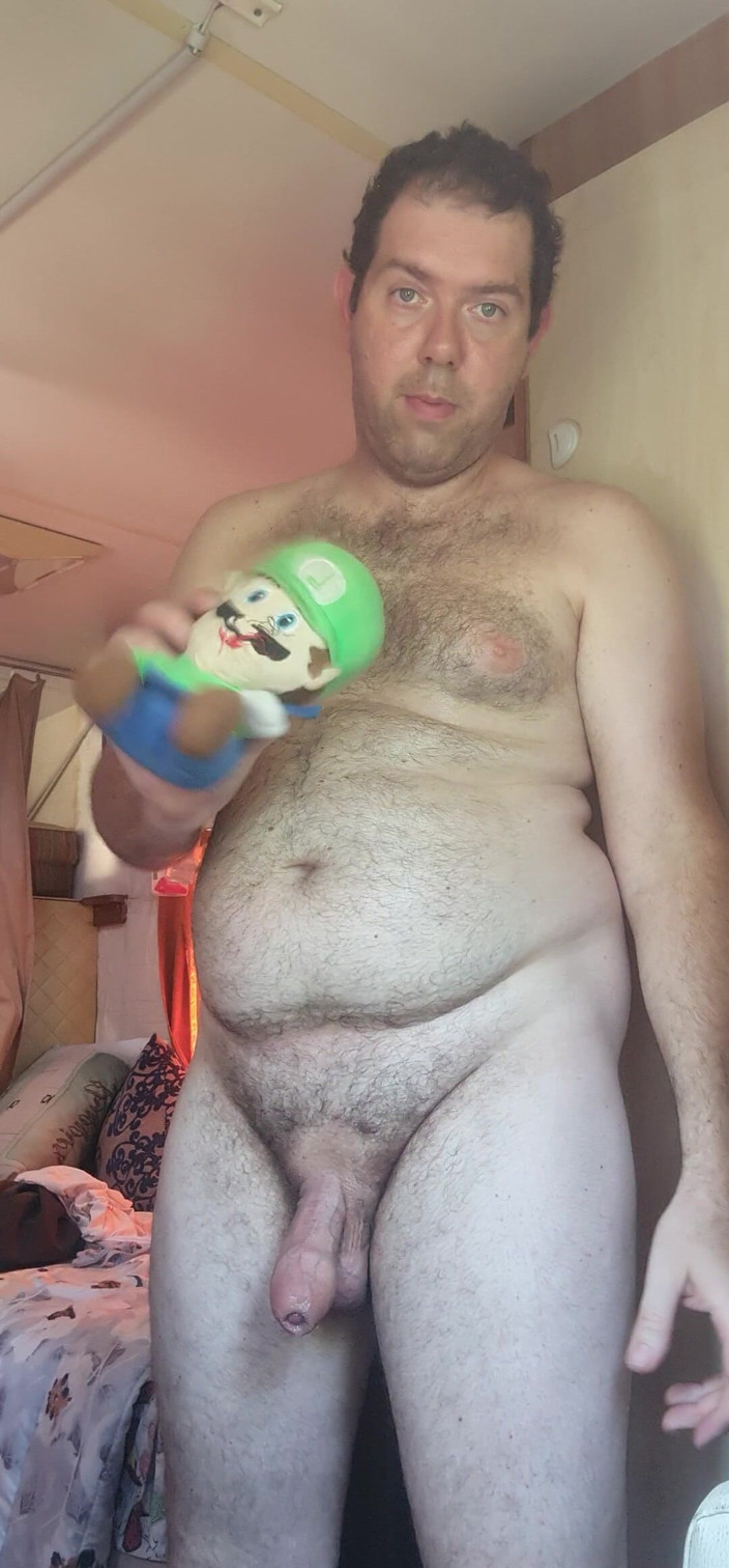 Mirko2589: Ganz nackt im Camper