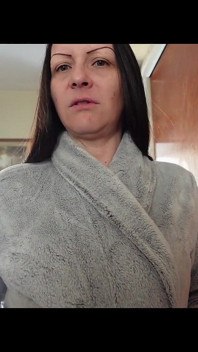 Fuzzy Robe retas