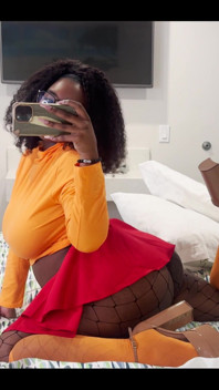 Jinkies ฉันเป็น Velma ที่แย่มากในวันฮัลโลวีนนี้