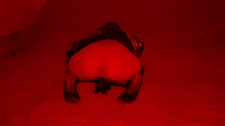 VaniChoko: BDSM Vani 受到 Choko 的影响