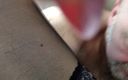 Aimee Paradise: Kenmerken van ruige seks 45+ lieve rijpe teef in netkousen en...