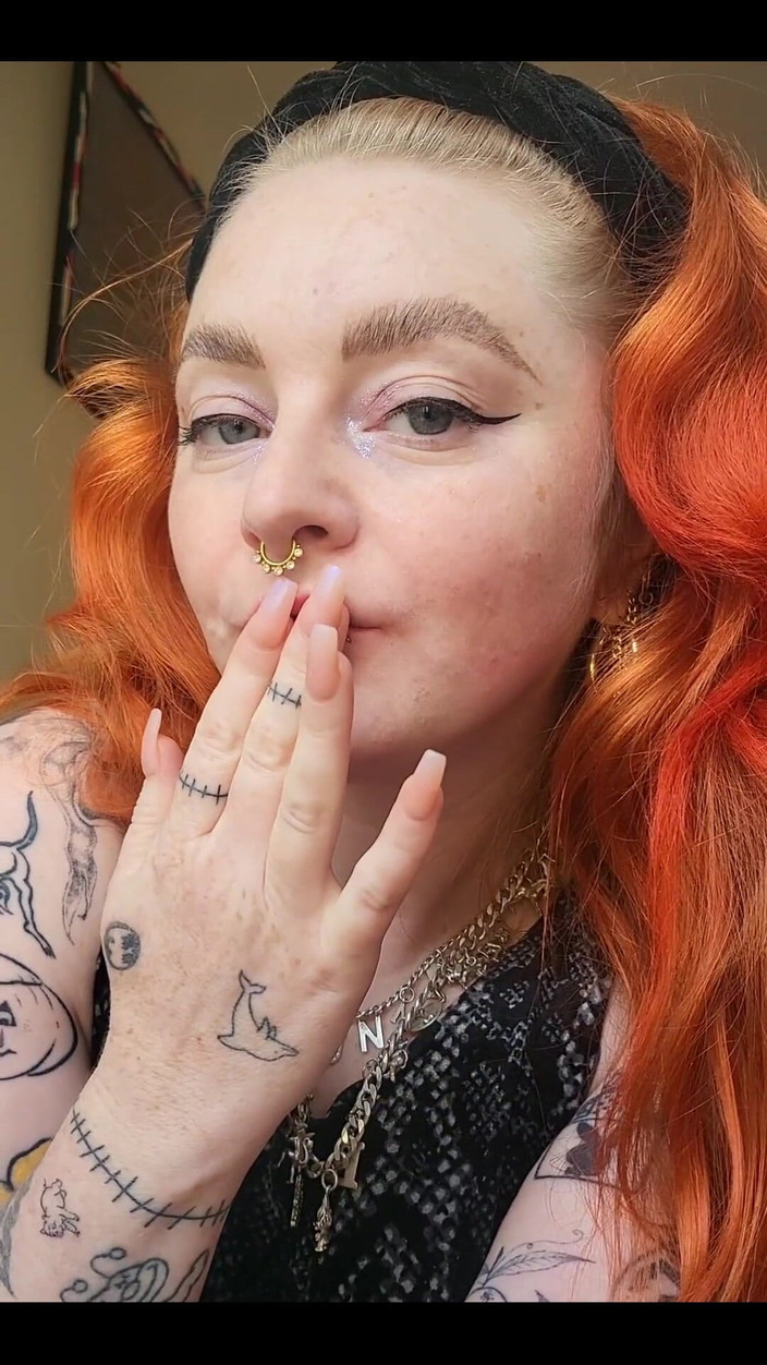 Bunny Royle: Tôn thờ