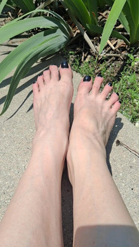 Bright Bulging Veins Fit for a Vampire