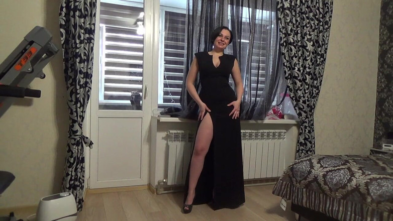 Sexy Milf: The sexiest my outfit N3 Modeling long classik balck dress...