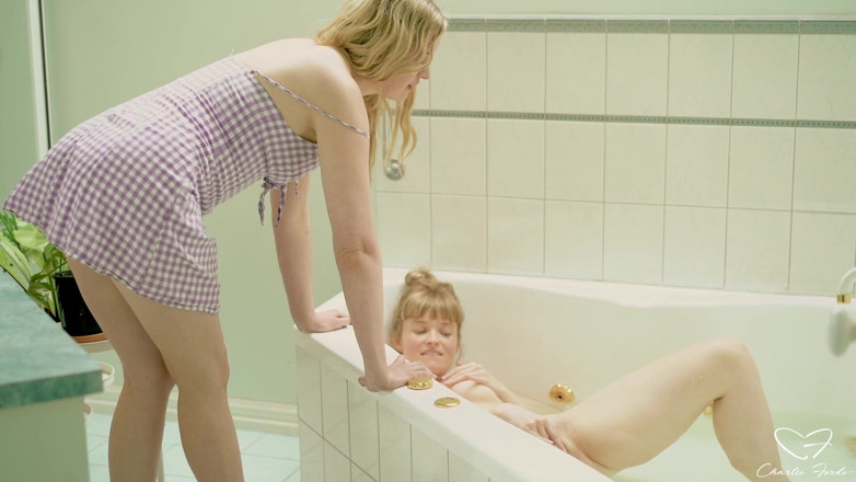 CharlieForde: Gesättigt Mit Charlie Forde, Laney Day