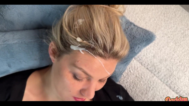 Daddys Luder: Tijdens het gamen moest ik neuken en werd er sperma...