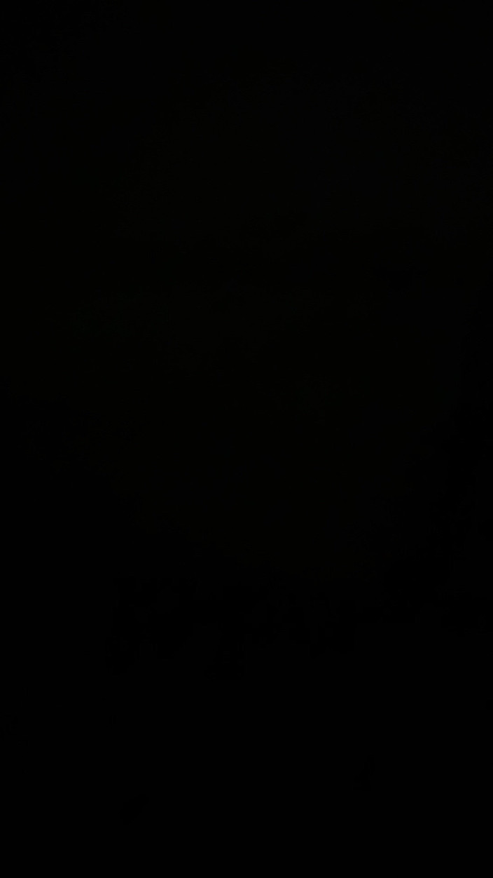 Rebeca Juicy: Kompilace 12 - Čůrání na květy chudé malé rostliny !!