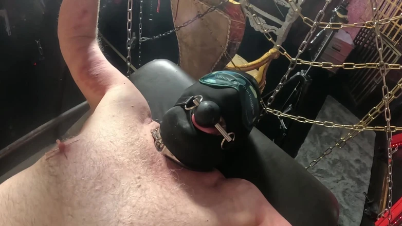 Queen_of_BDSM: Schlaege Mit Knebel Im Maul!