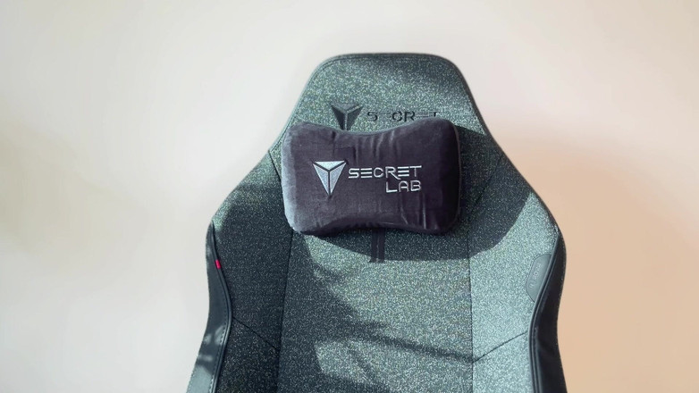 Miss Valentina: Сперма на моем игровом стуле