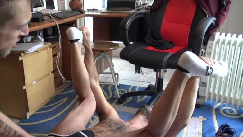 French bareback porn made in Paris: Cewek nakal dicrot sama kontol besar temannya