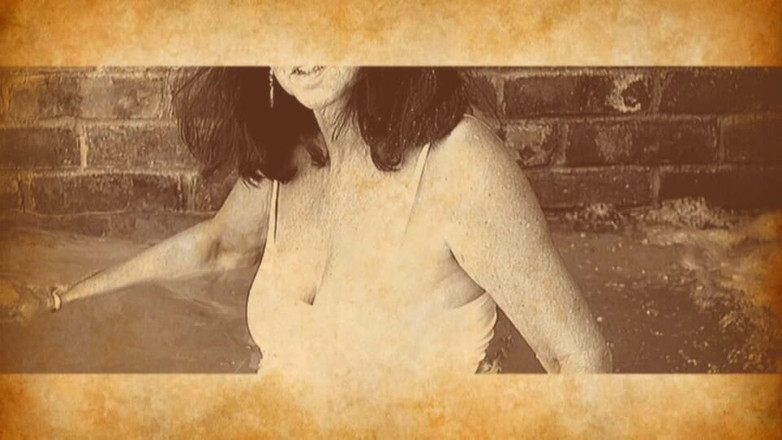 Candi Annie: Zábava venkovní šukání v fontáně - Candi Annie