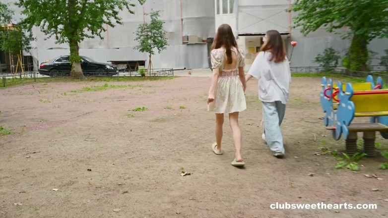 Club sweethearts: De oler rosas a comer coño