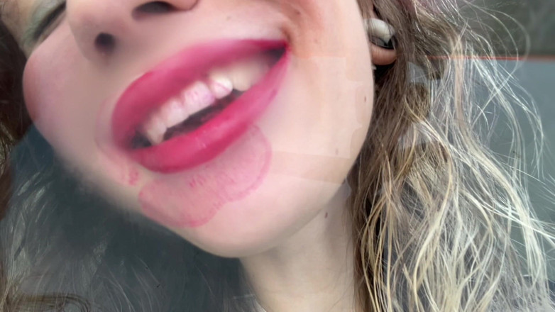 Rarible Diamond: Smyslný červený polibek