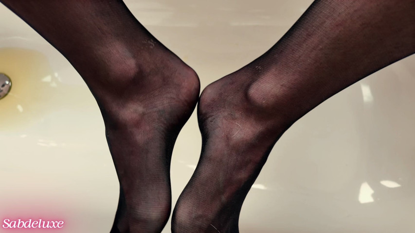 188. Wet Nylons (Sabdeluxe) 188. Wet Nylons (Sabdeluxe)