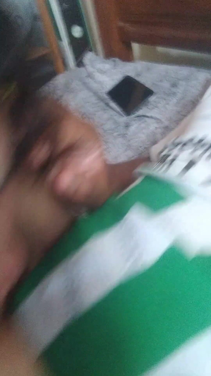 E-Alfa: 내 자지를 빠는 라틴계 여자